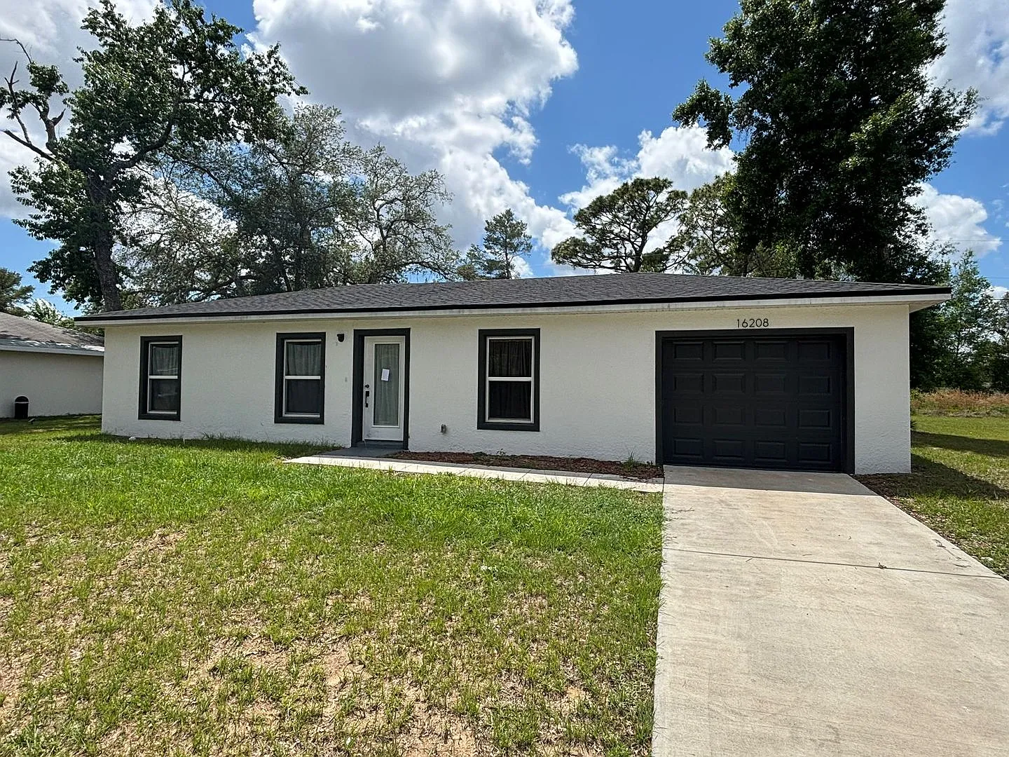 Like New Designer Home 3/2 Ready For New Family — Photo 1