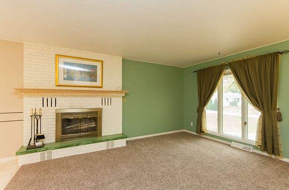 1st image of 1324 Park Ct
