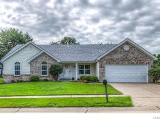 16161 Surfview Ct, Grover, MO 63040