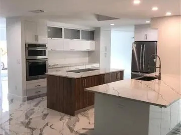 5200 West Blvd, Naples, FL 34103