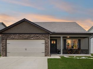 2129 Red Barn Rd, Christiana, TN 37037