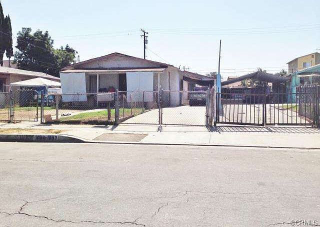 2nd image of 1007 S Bonnie Beach Pl