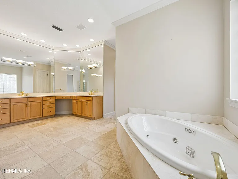 132 Lantern Wick Pl — Photo 18