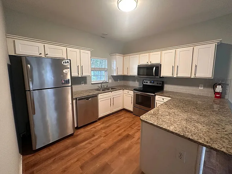 4912 Old Meares Rd — Photo 4