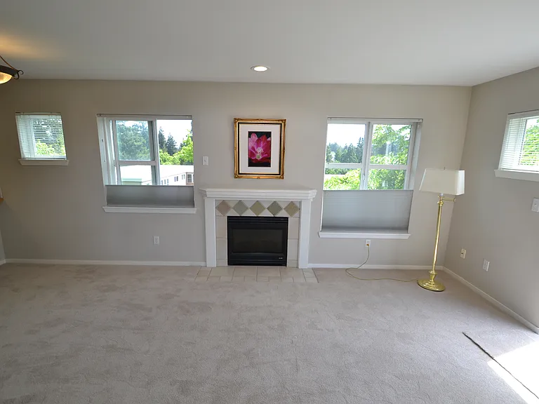 12345 Roosevelt Way NE #401 — Photo 9
