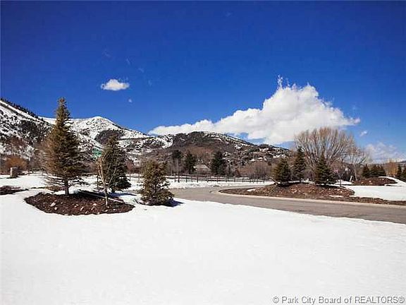 5th image of 1592 W Shadow Mountain Ln #6