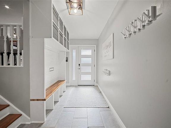 3rd image of 45 Latzer Cres