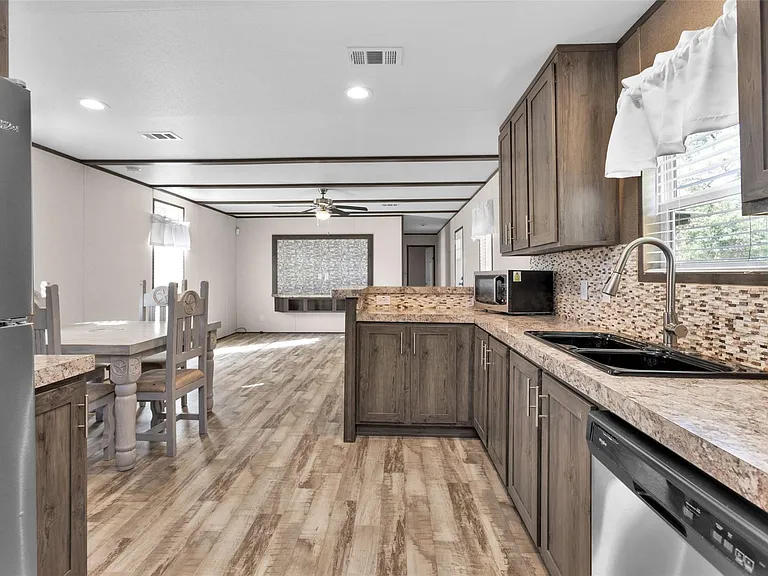 10161 Pollard Rd #1 — Photo 5