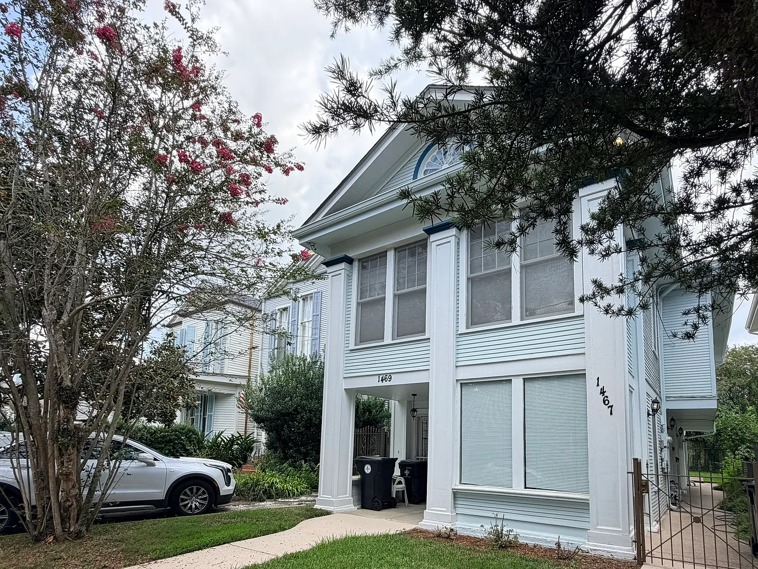 2 bed, 1100 sqft, $1,800 — Photo 1