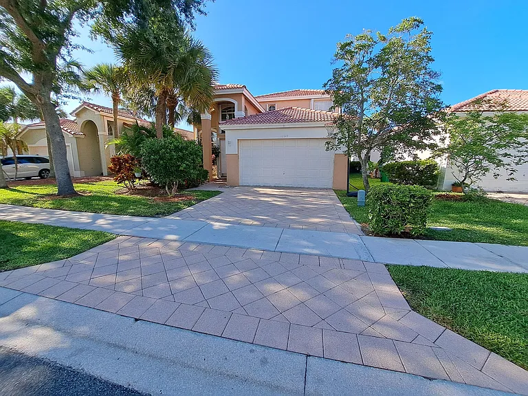 12349 NW 53rd St — Photo 2