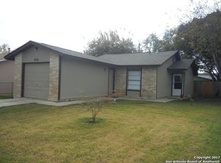 6746 Blue Oak Ln, San Antonio, TX 78227