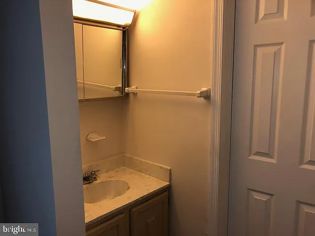 5803 Portland Dr — Photo 17