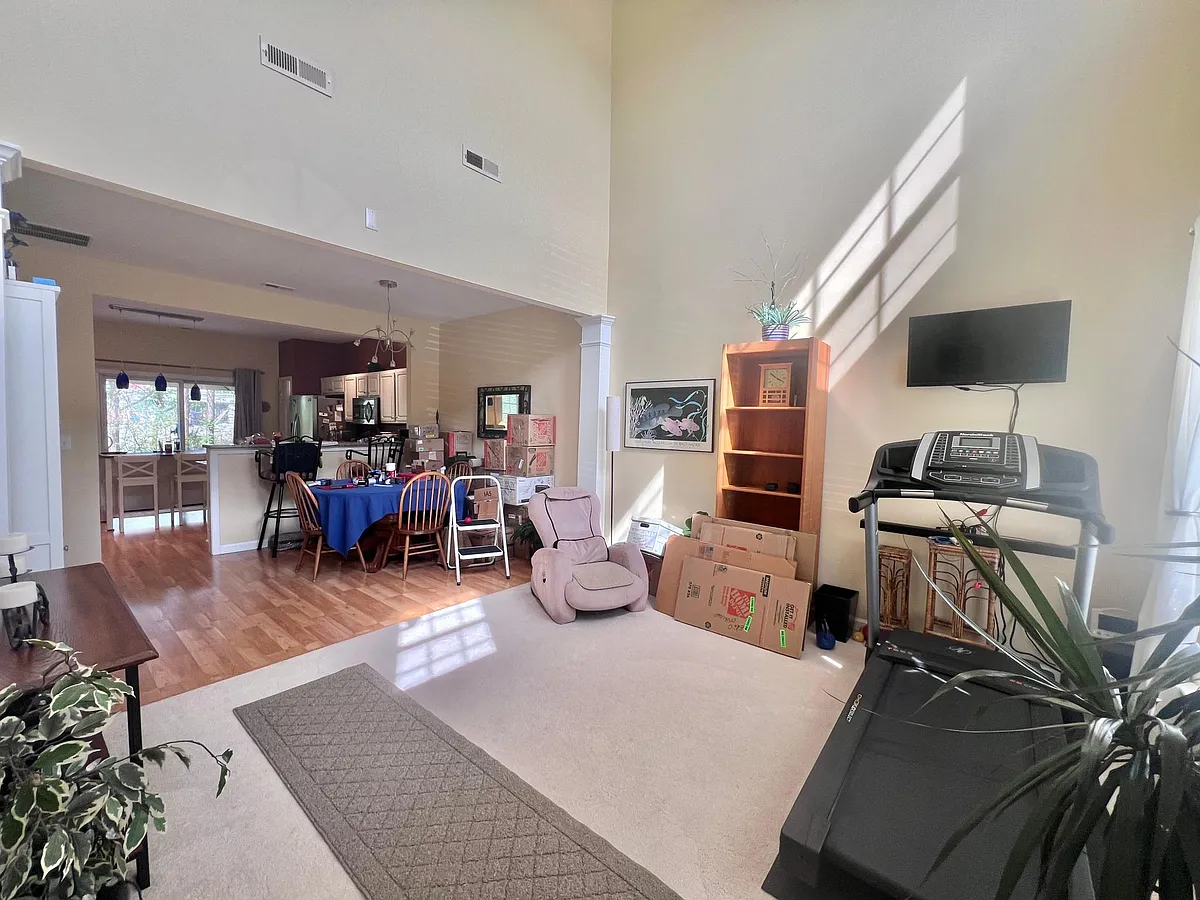 Dinning Room & Living room - 302 Mannington Dr