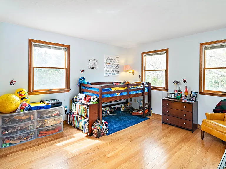 478 Clinton Rd — Photo 13