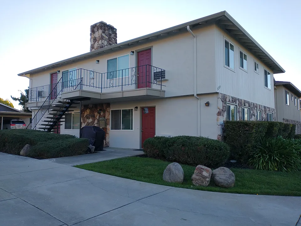 5289 Balhan Ct #2