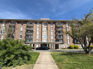 6011 Emerson St APT 402, Bladensburg, MD