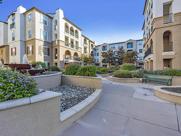 3240 Maguire Way #410 — Photo 8
