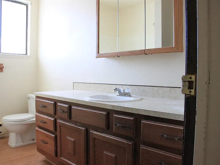 Freeman 1160 — Photo 15