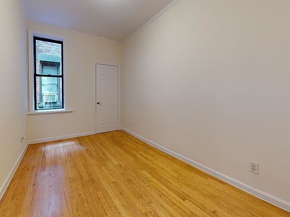 4th image of 711 2nd Ave #3B1