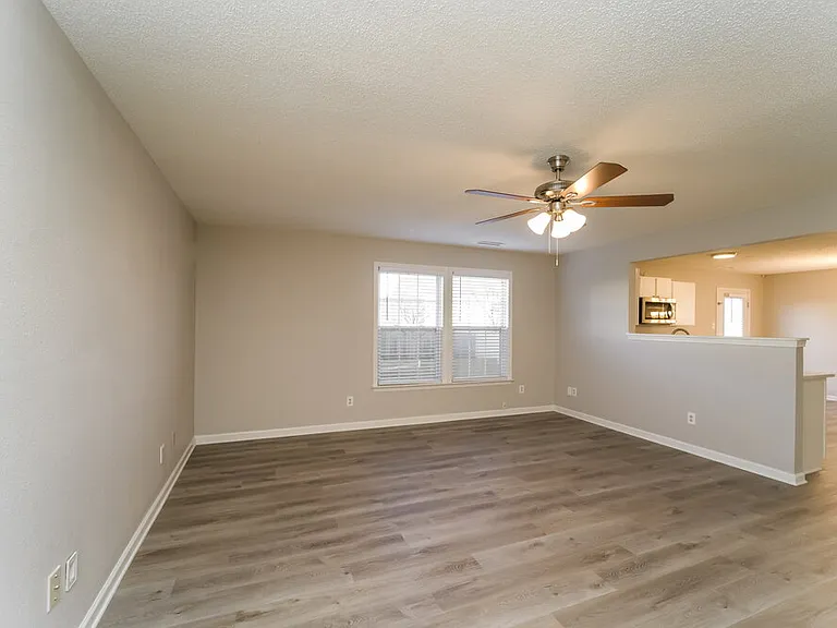 5724 Hammermill Dr — Photo 5