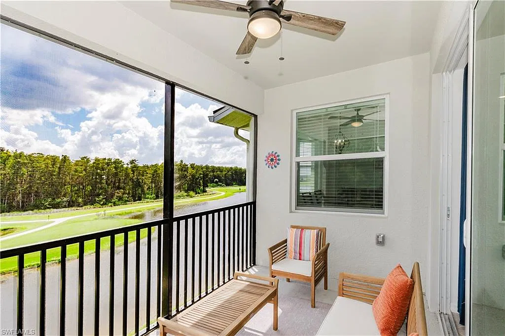 2 bed, 2.0 bath, 1154 sqft, $2,495 — Photo 2