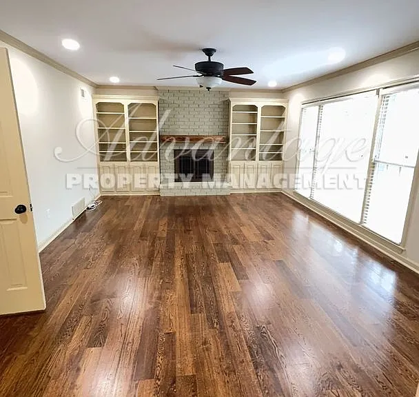 7253 Stamford Dr — Photo 19