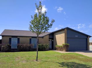 5400 Strickland Cir, The Colony, TX 75056