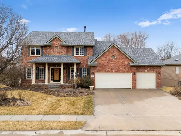 907 Woodland Ave, Papillion, NE 68046