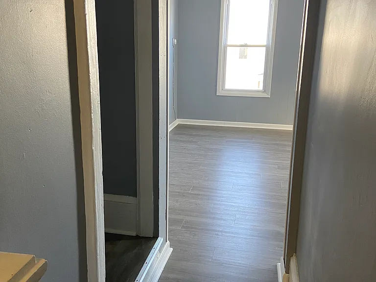 143 W White St — Photo 3