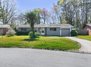 6982 Robert F Kennedy Cir, Jacksonville, FL 32209