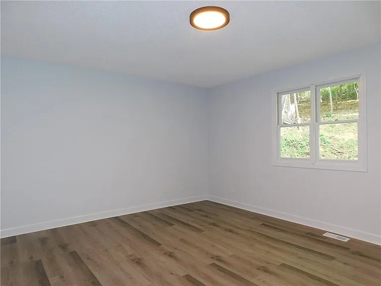 183 Laurel Heights Dr — Photo 31