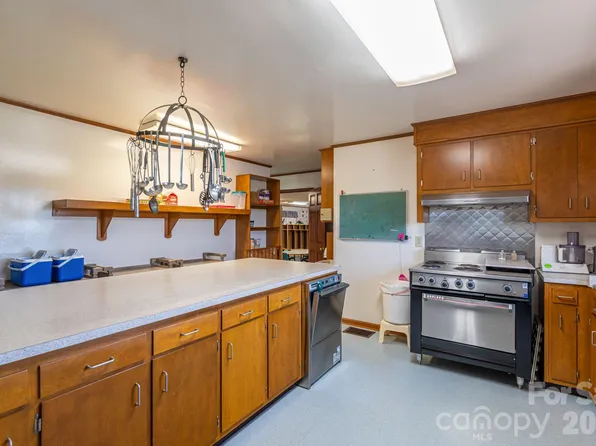 2482 June Bug Rd, Vale, NC 28168