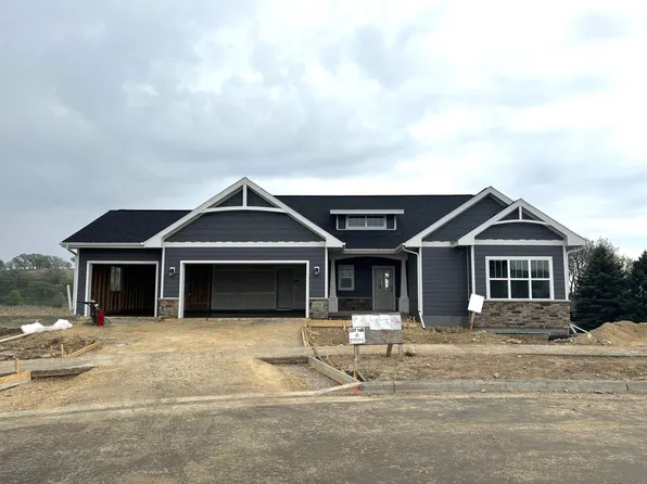 6591 Redpoll Circle, Middleton, WI 53562