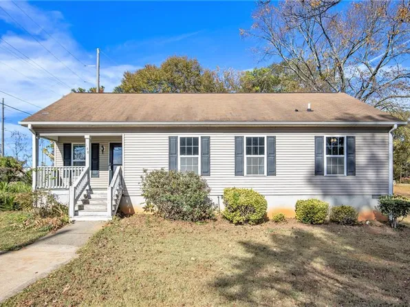 160 Roberts St, Fairburn, GA 30213