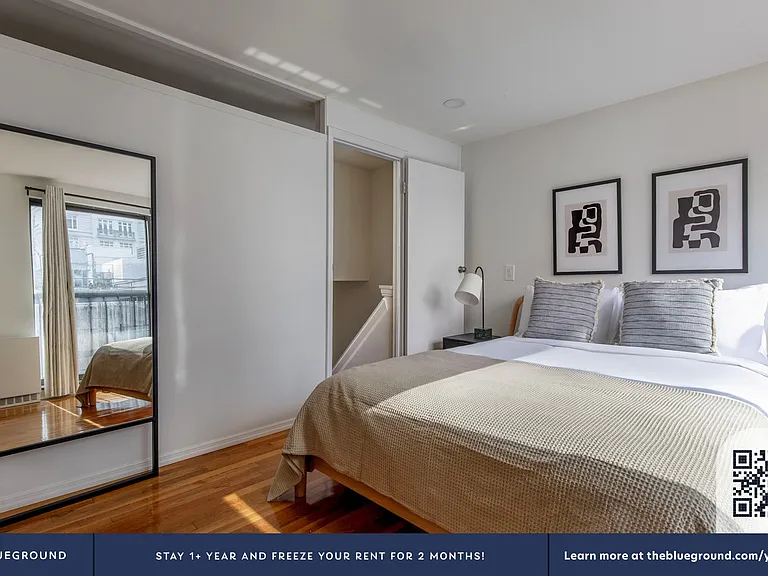 123 E 54th St #4D — Photo 17