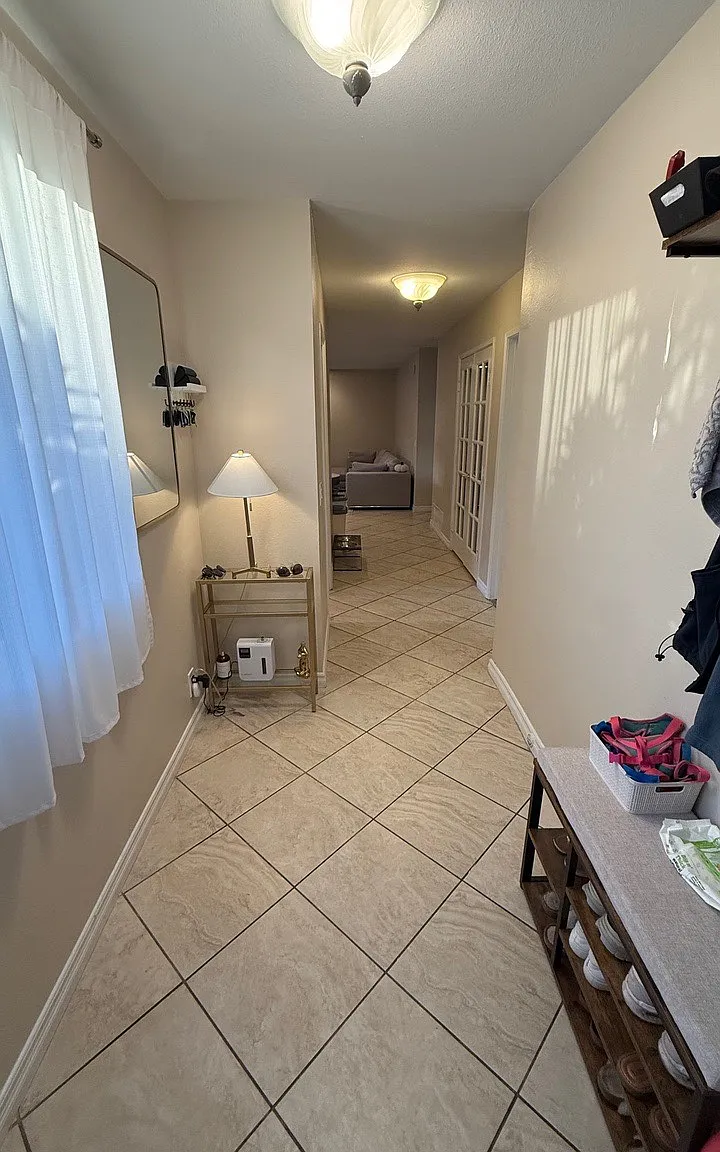 2 bed, 950 sqft, $3,500 — Photo 3