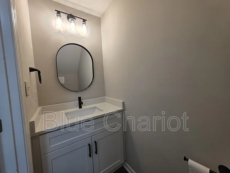 704 Brye St — Photo 11