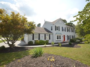 904 Greystone Dr, West Chester, PA 19380