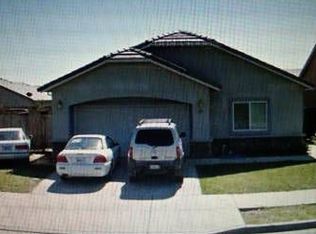 1098 Hackett Rd, Ceres, CA 95307