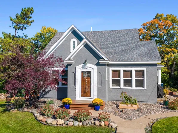 140 N Main St, Center City, MN 55012