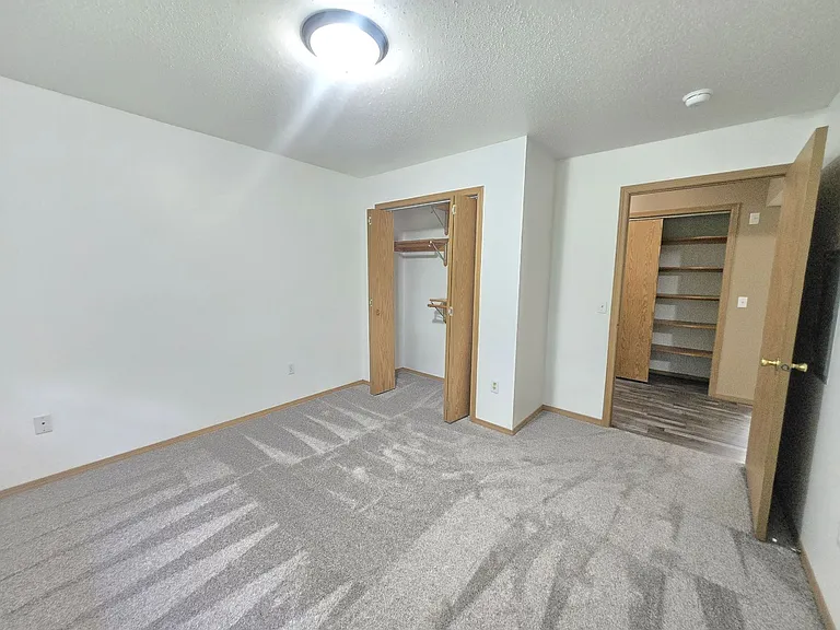 Prairie Gardens Apartments — Photo 49