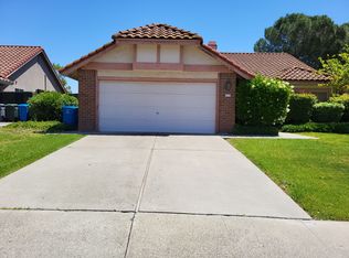 219 Ballindine Dr, Vacaville, CA 95688
