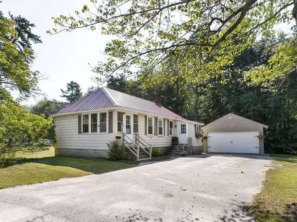 18 Park Street, Mechanic Falls, ME 04256