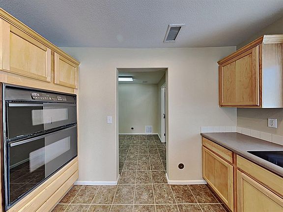 4th image of 20043 E 55th Pl #20043