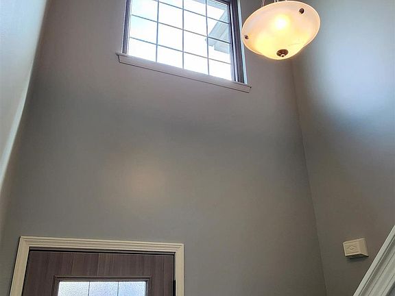 4th image of 4502 Castle Rock Dr
