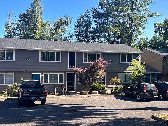 2nd image of 2904 E 16th St APT A