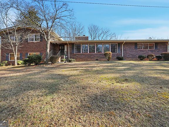 4th image of 3317 Talmadge Dr