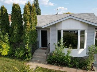 313 N 3rd Ave W, Hanna, AB T0J1P0