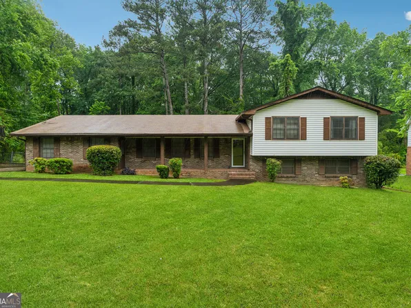 2255 Chippewa Dr, Riverdale, GA 30296