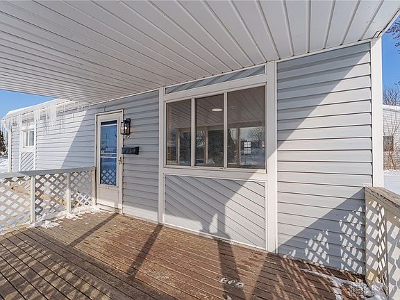 5th image of 45 Regina Dr